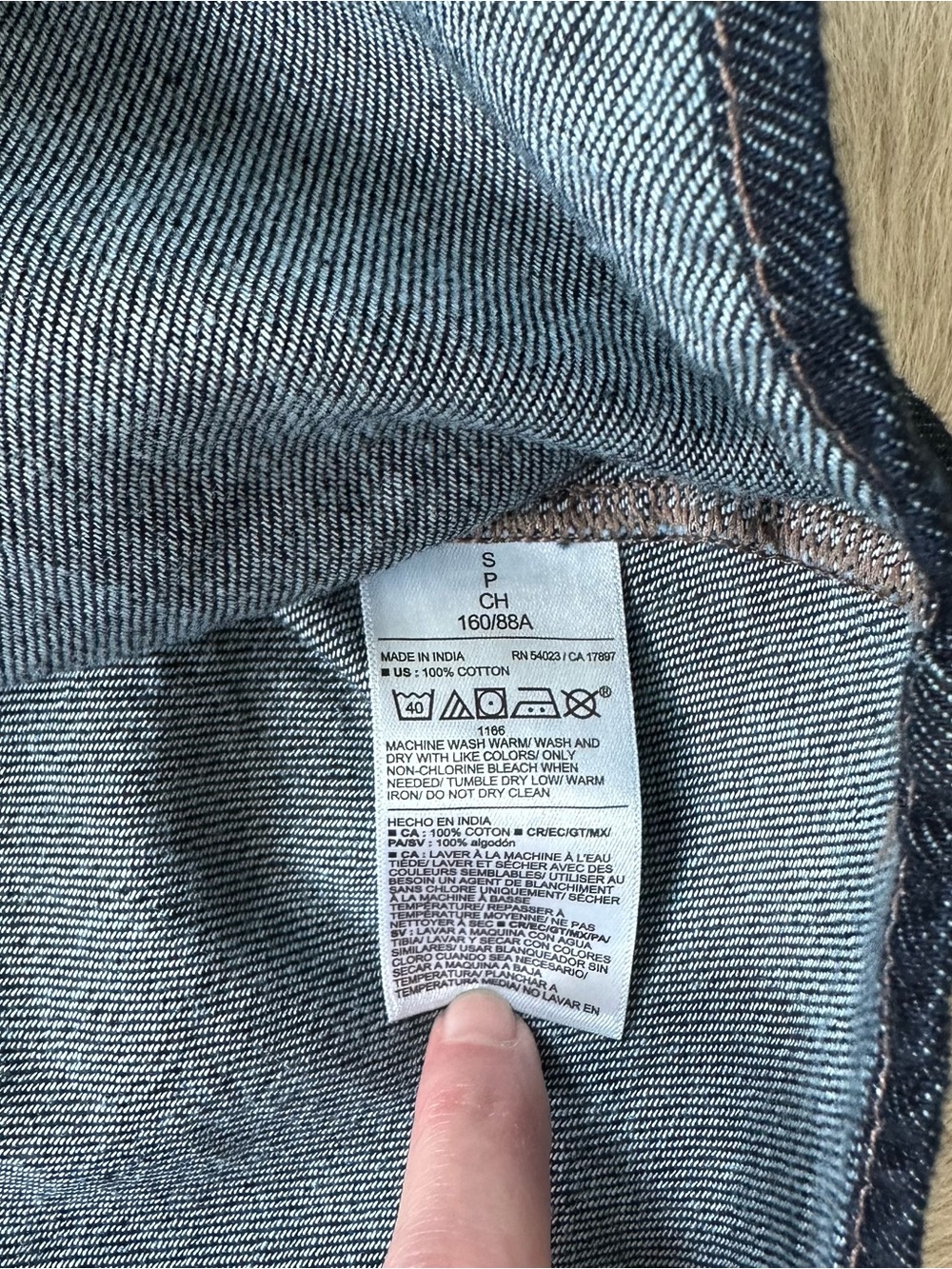 Old Navy Dark Indigo Denim Puff-Sleeve Top - Picture 6 of 6